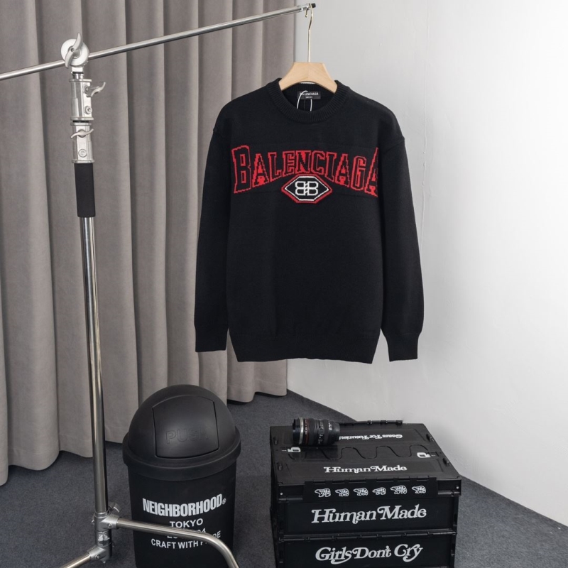 Ba*len*cia*ga sweaters